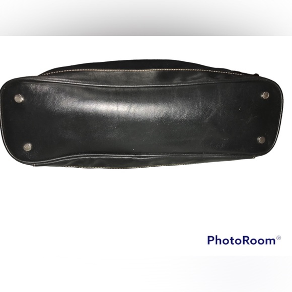 Etienne Aigner Classic Black Leather  Bag - Picture 9 of 13